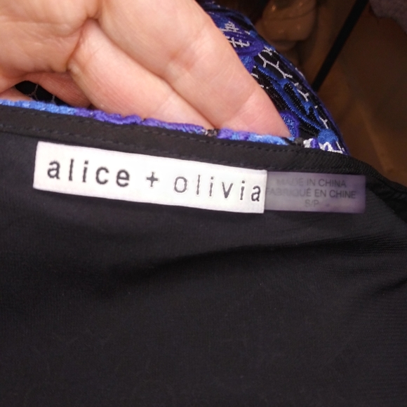 Alice + Olivia Maxie Off The Shoulder Blue, Black & Purple Guipure Lace Blouse - Picture 9 of 13